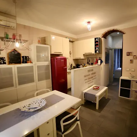 Urban Style - Cenisio M5 Connection 밀라노